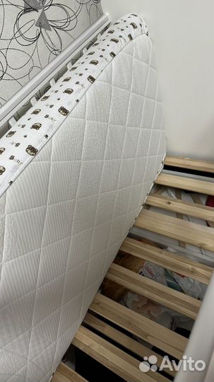 Детская кроватка с матрасом