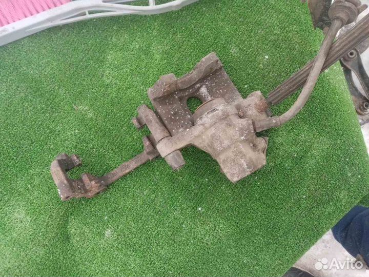 Суппорт задний правый Ford Focus 2012