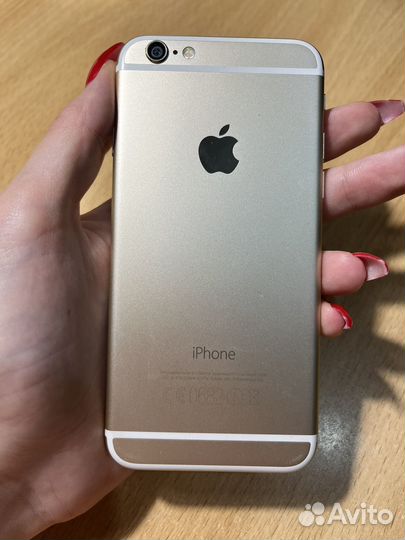 Телефон iPhone 6