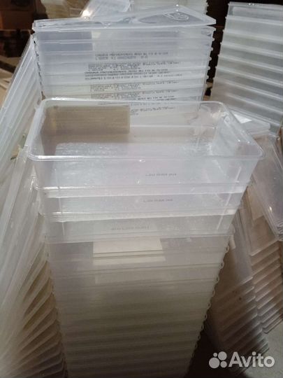 Пластиковый контейнер