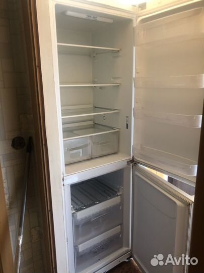 Холодильник бу indesit