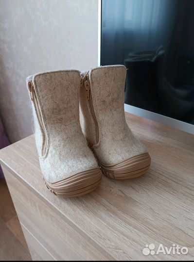 Продам детские валенки