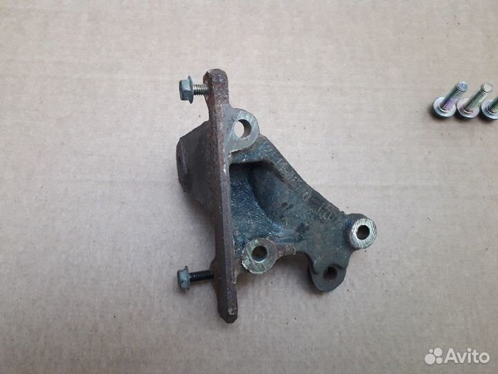 Кронштейн генератора Toyota Corona 4AFE/7AFE