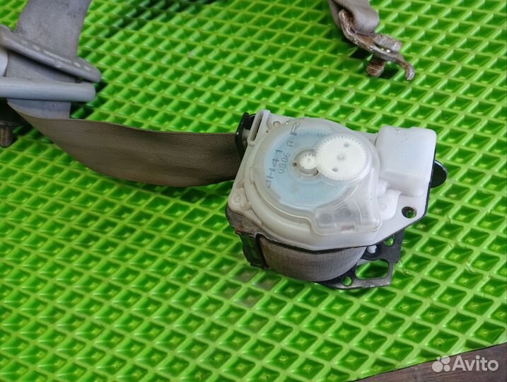 Ремни безопасноти на mazda MPV ll