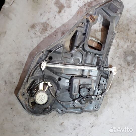 Стеклоподъемник зад правой двери Мазда 6 GG