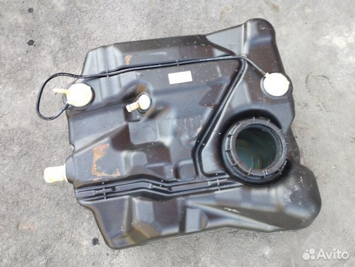 Бак топливный Ford Focus хэтчбек 2010