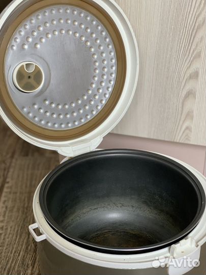 Мультиварка redmond (под ремонт или на зап.части)