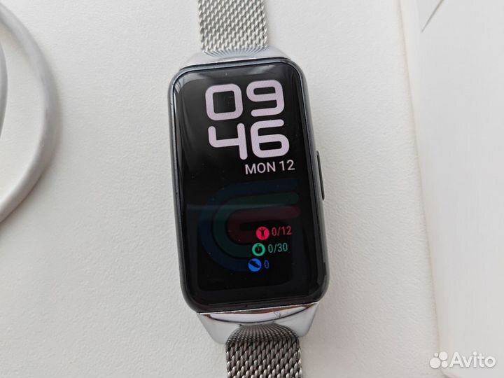 Фитнес браслет huawei band 6