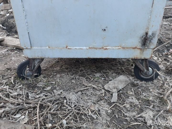 Мусорный бак бу