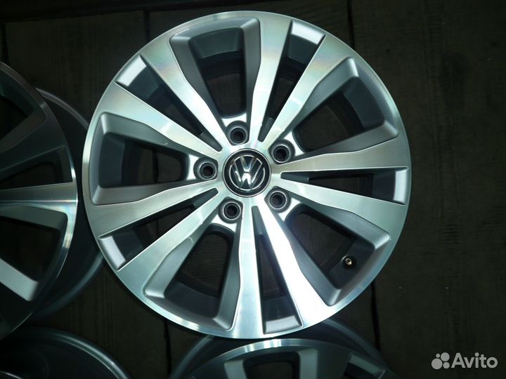 Литые оригинал Volkswagen Golf 7 Toronto R16 5x112