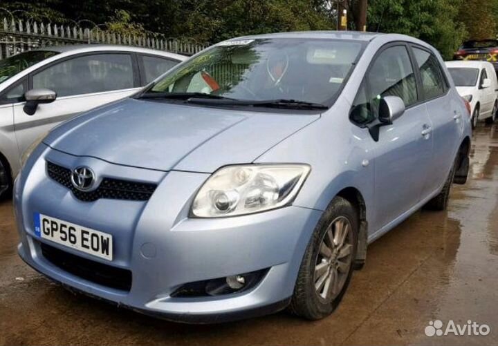 Разбирается Тойота Аурис Toyota Auris 2008г 1.6 мк