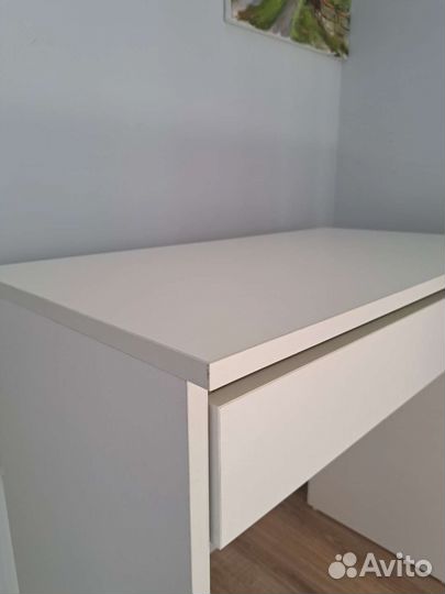 Туалетный или компьютерный столик