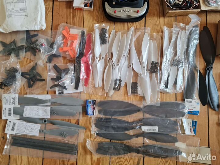 Пульты, акб, двигатели, камеры. квадрокоптер