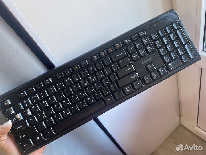 Клавиатура беспроводная и мышь