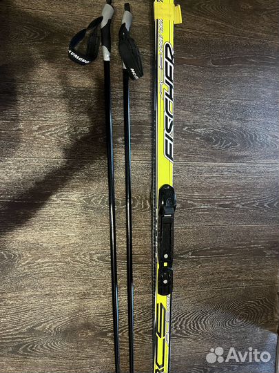 Лыжи беговые с палками 150 см и 110 см