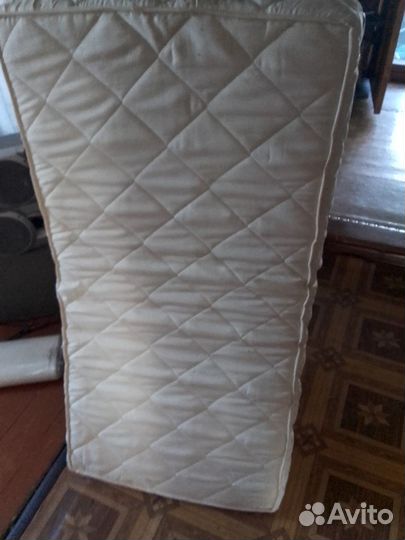 Матрас детский отдам бесплатно