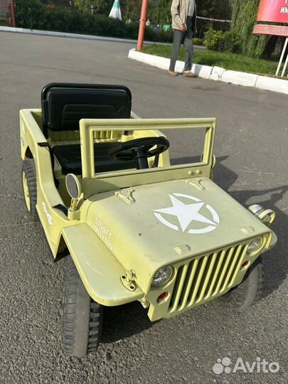 Детский электромоюиль с пультом управления