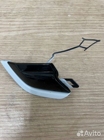 Противотуманка правая Tiguan