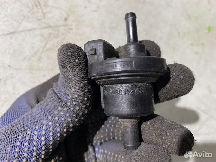 Клапан вентиляции топливного бака BMW 5 E34