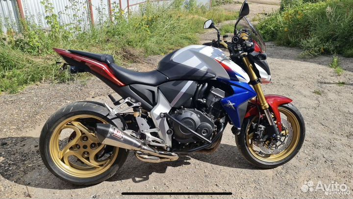 Мотоцикл Honda CB1000r 2013г.в