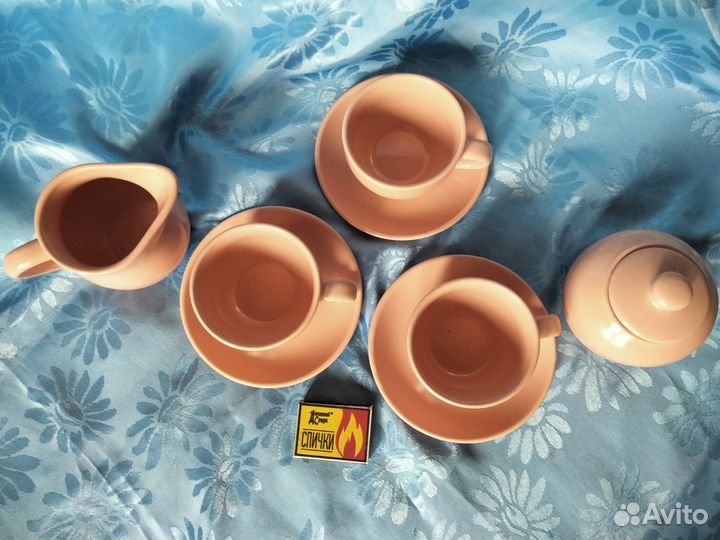 Сервиз кофейный, чайник, кружки для чая и супа