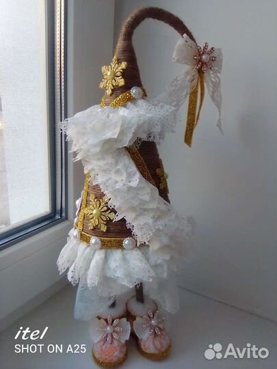 Елка-топотушка