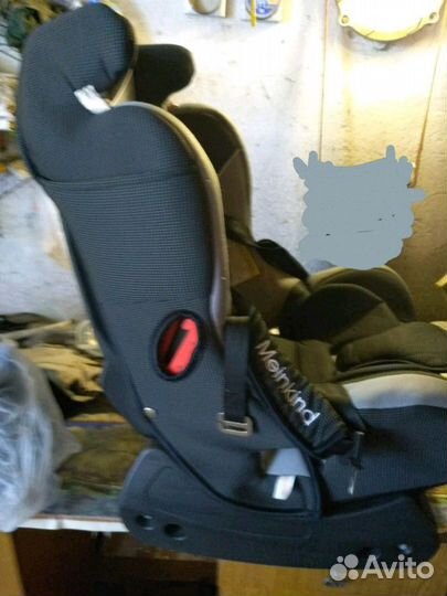 Детское автомобильное кресло в отличном состоянии