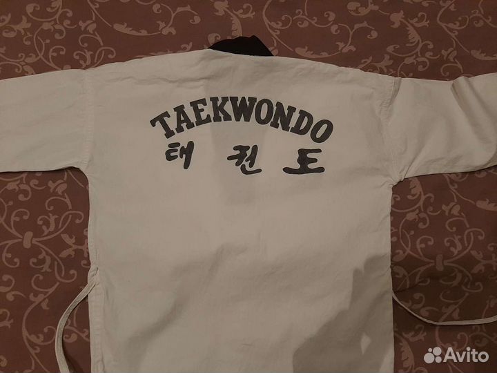 Костюм для тхэквандо