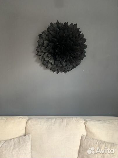 Камерунская шляпа декор из перьев