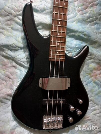 Бас гитара Ibanez gsr 200