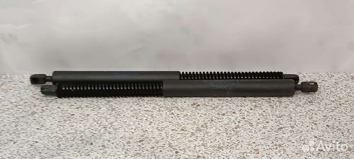 Амортизатор крышки багажника BMW 6 F06