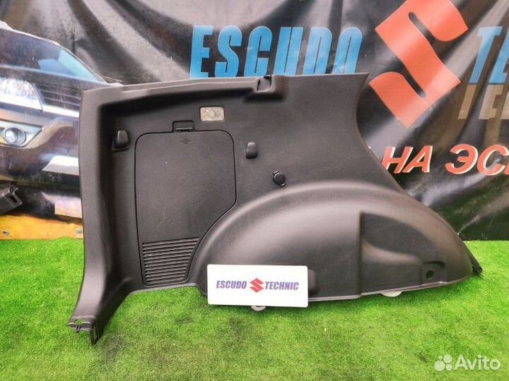 Обшивка багажника задняя левая Suzuki Grand