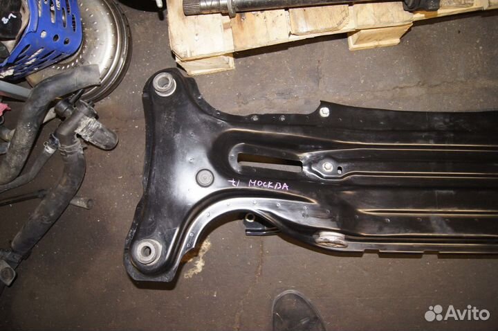 Подрамник балка задний toyota camry v40