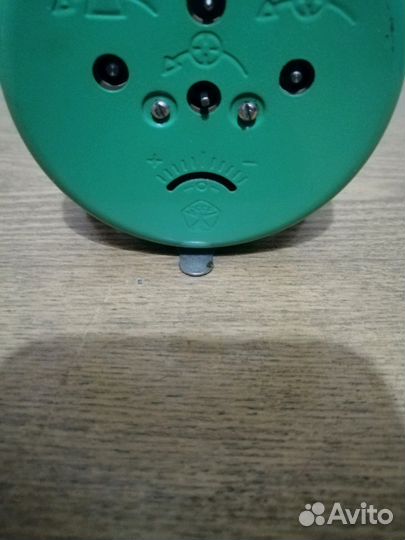 Настольные часы-будильник Витязь, механические, сс