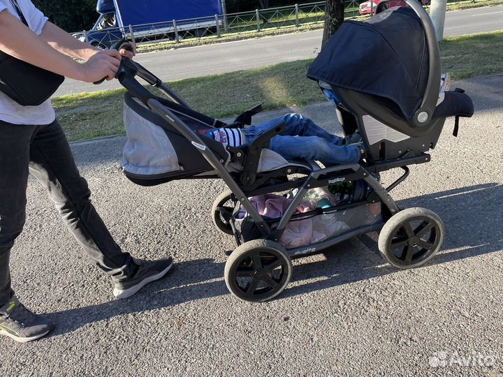 Коляска для двойни peg-perego