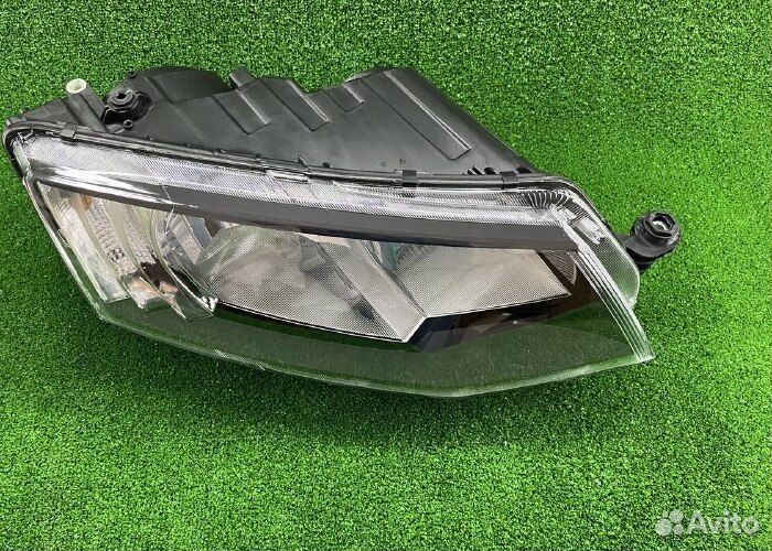 Фара правая Octavia A7