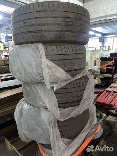 Michelin Pilot Sport 4 255/40 R19