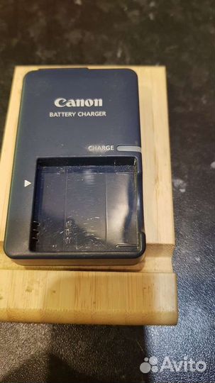 Зарядка для аккумулятора Canon