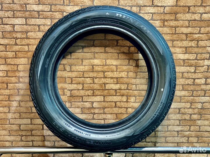 Dunlop Winter Maxx SJ8 235/55 R20 102R