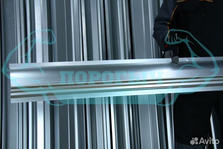 Ремотный порог Nissan Patrol Y61 левый