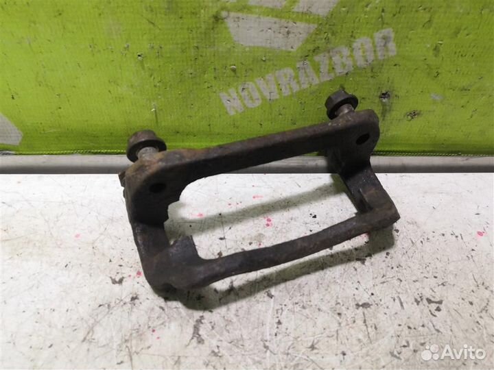 Скоба суппорта переднего Ровер 4-серия