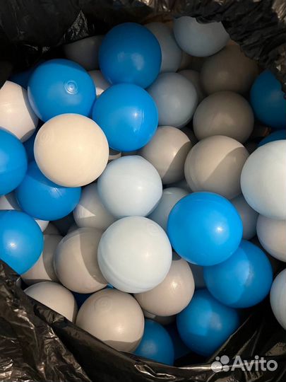 Сухой бассейн с шариками