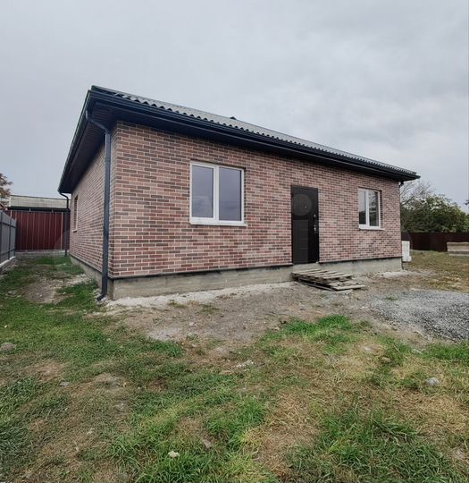 Дом 93 м² на участке 5 сот.