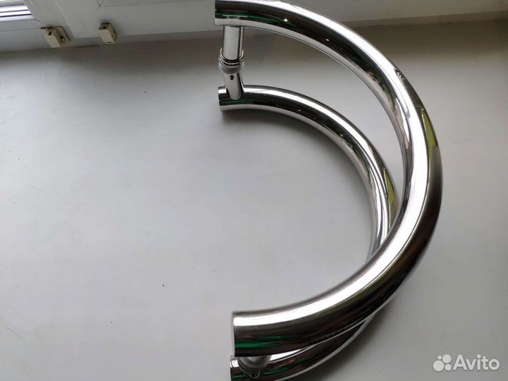 Дверные ручки металлические для входных дверей
