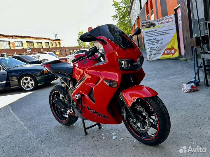 Honda VFR 800
