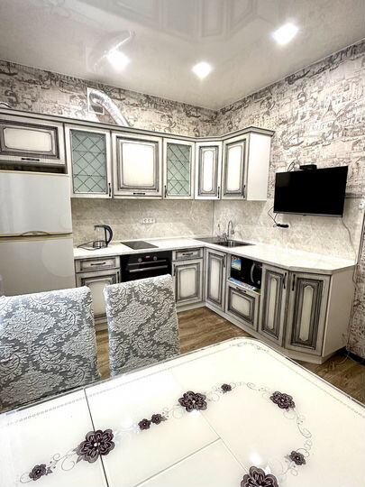 2-к. квартира, 57 м², 6/10 эт.
