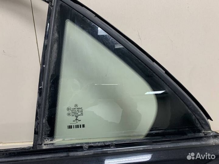 Стекло двери задней левой форточка Mercedes-Benz E