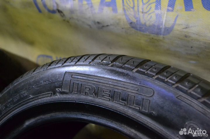 Pirelli P Zero Rosso 235/45 R17