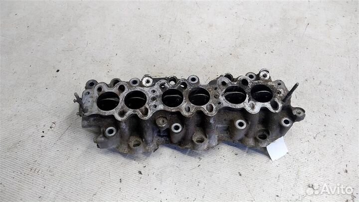 Коллектор впускной Nissan Maxima CA33