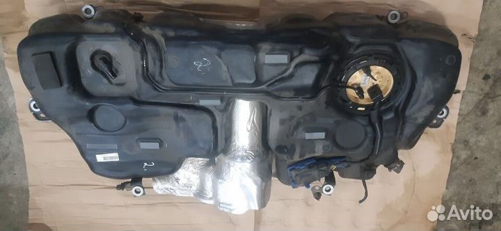 Volvo XC60 2018- топливный бак дизель 71L